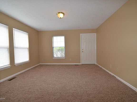 2nd image of 126 Clifton Ct