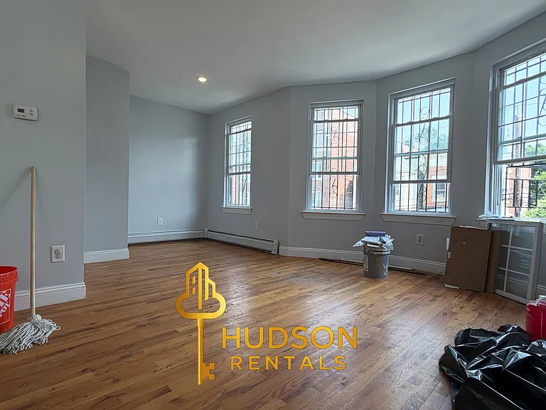 227 Bidwell Ave #2 — Photo 2