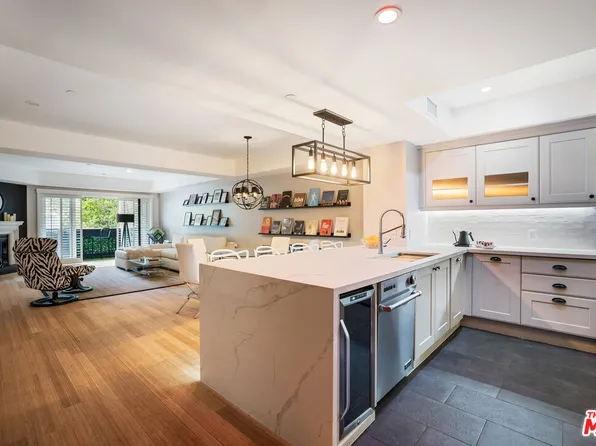2101 S Beverly Glen Blvd Unit 204, Los Angeles, CA 90025