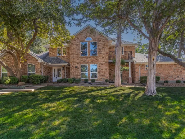 1944 Valley View Dr, Cedar Hill, TX 75104