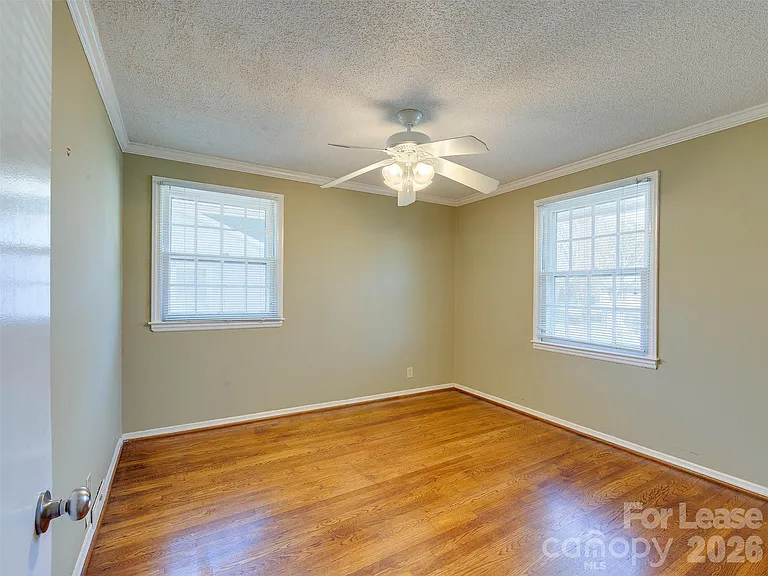 4917 White Oak Rd — Photo 20