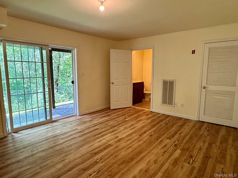 8 Seeley Bull St #120 — Photo 35
