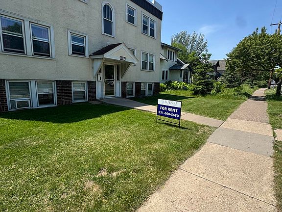 3rd image of 2082 Como Ave APT 6