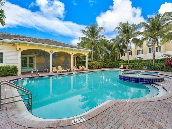 507 NW 39th Cir, Boca Raton, FL 33431