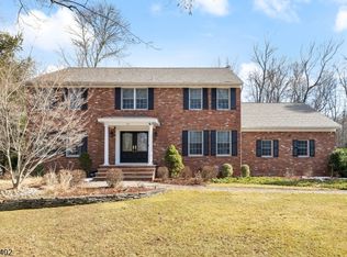 81 Dogwood Ter, Millington, NJ 07946