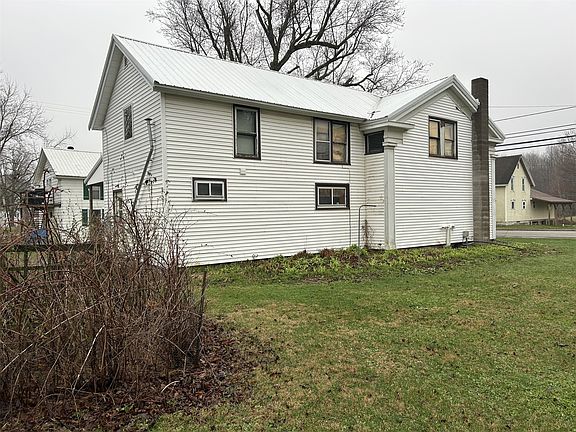 5th image of 33282 N Main St
