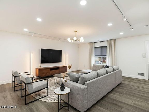 4th image of 31 Sawmill Road #235