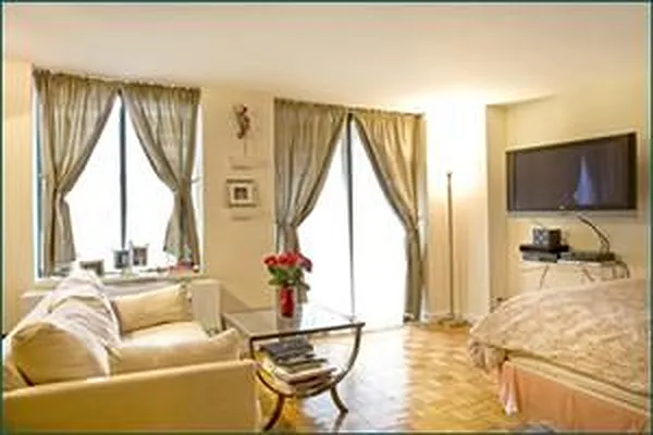 Sold by Douglas Elliman | media 7