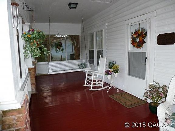 2nd image of 1604 NE 191st Ter