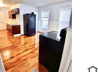 21 Douglas St #1, Worcester, MA 01603