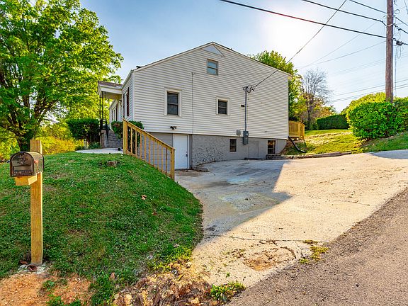 5th image of 1123 Orangewood Ave