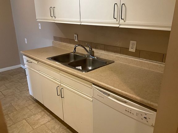 3rd image of 11324 97th St NW #203