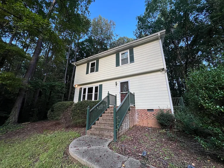 7504 Post Oak Rd — Photo 2