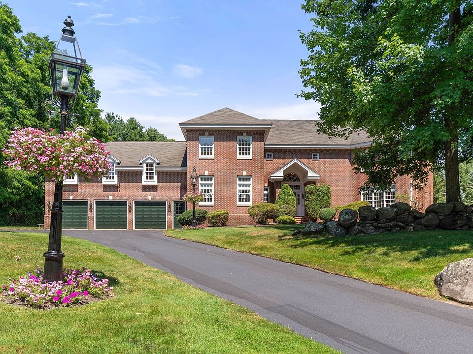 1st image of 16 Longmeadow Rd
