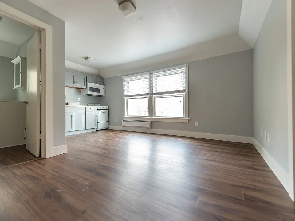 1402-1406 SW 12th Ave