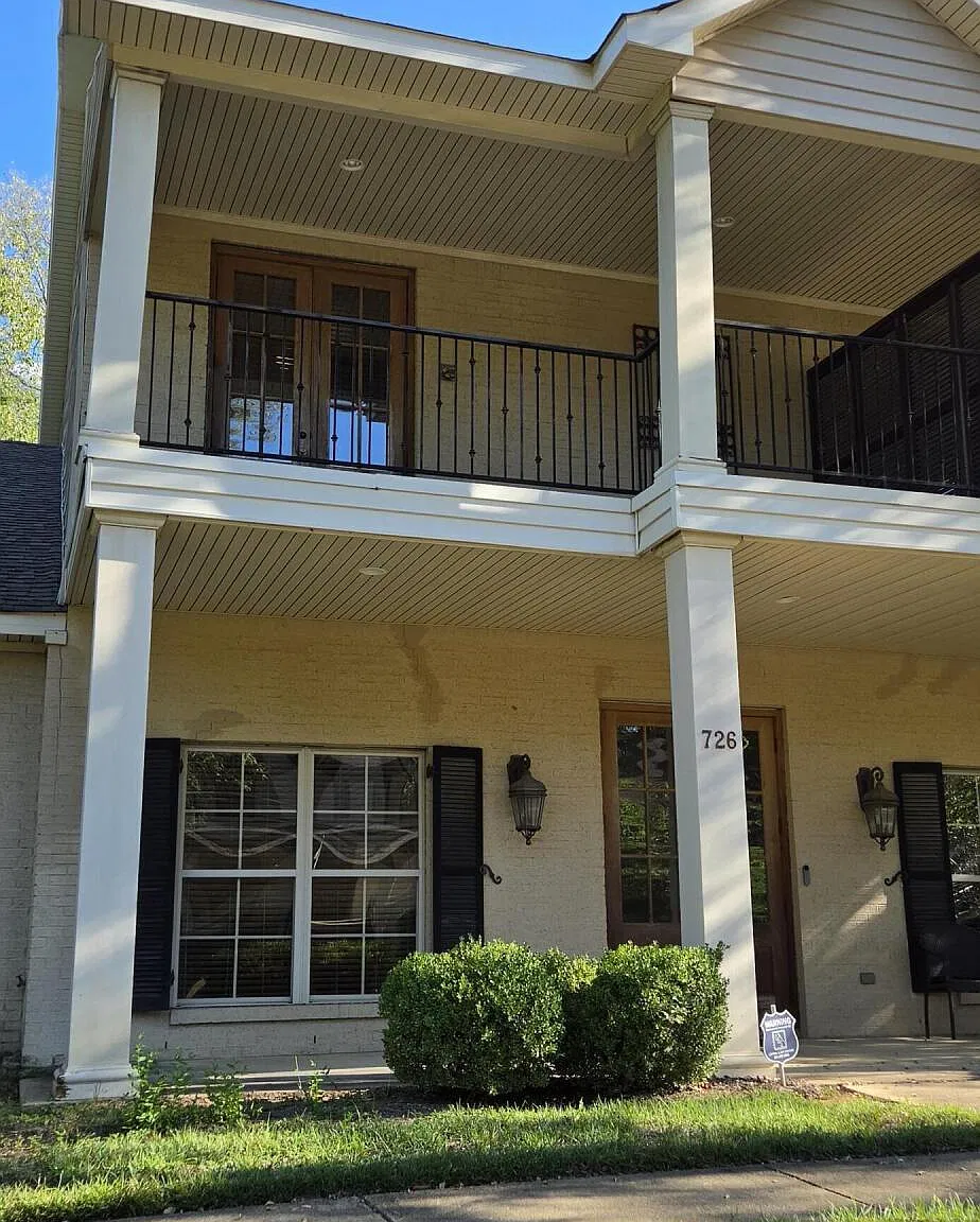 3 bed, 3.0 bath, 1506 sqft, $2,250 — Photo 2