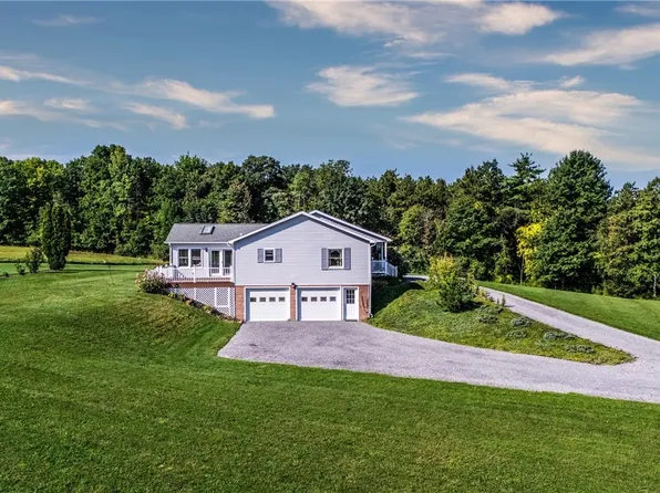 2311 Gray Rd, Penn Yan, NY 14527