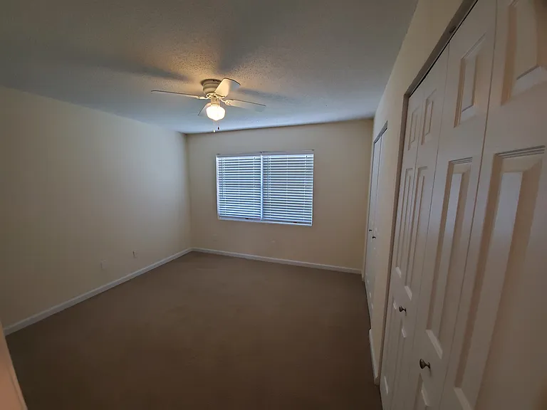 Beachside Apartments — Photo 35