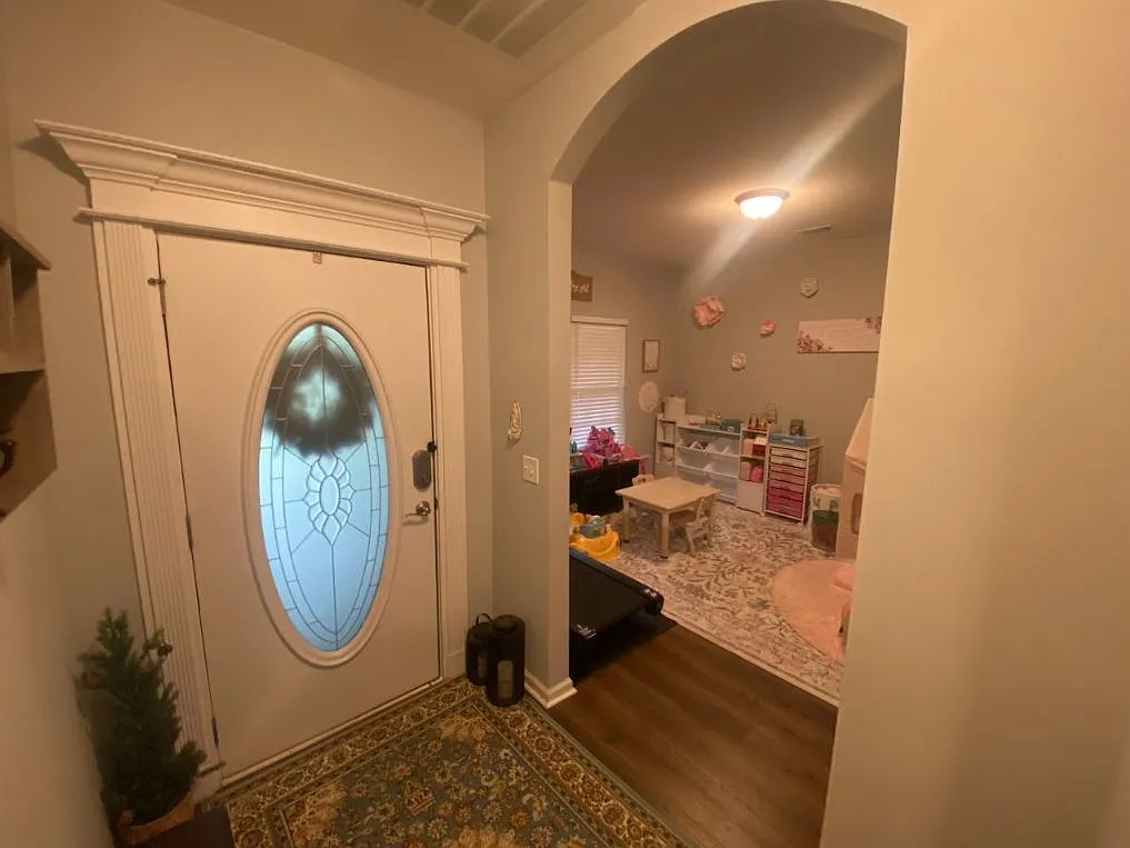 162 Carriage Way — Photo 4