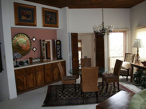 Din to breakfast nook