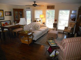 23 Harvey Rd, Eureka Springs, AR 72632