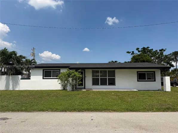 1800 Jamaica Dr, Miramar, FL 33023