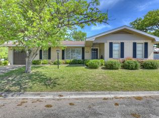 301 2nd St, Ingram, TX 78025