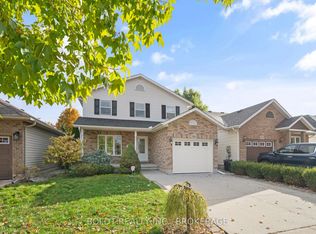 34 Fitzgerald St E, Saint Catharines, ON L2R 0A4