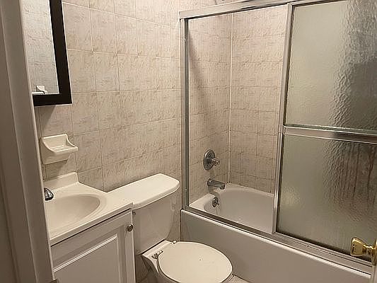 5th image of 20-16 38th St #2H