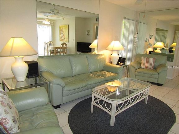 3rd image of 1275 Tarpon Center Dr APT 104