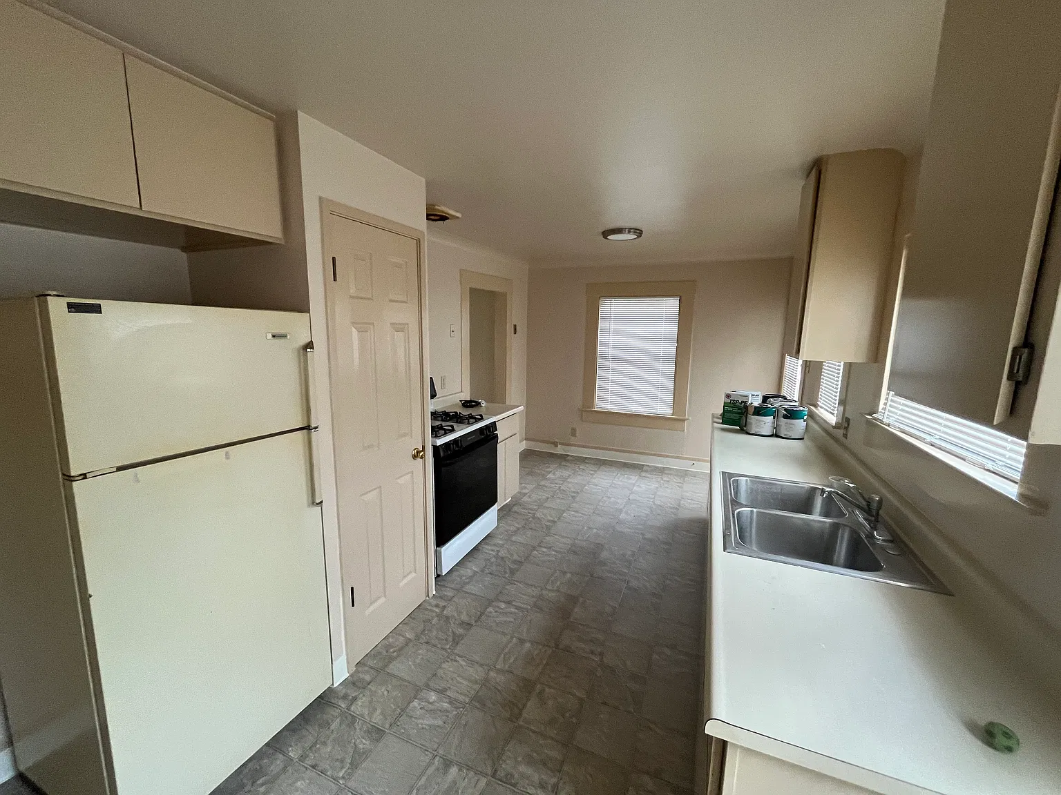 2 bed, $2,150 — Photo 2
