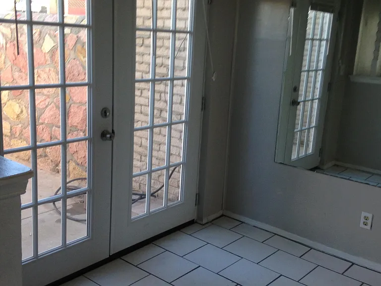 11616 Marsh McCall Way #C — Photo 9