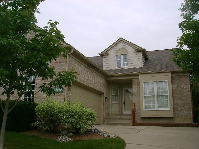 1st image of 39658 Muirfield Ln