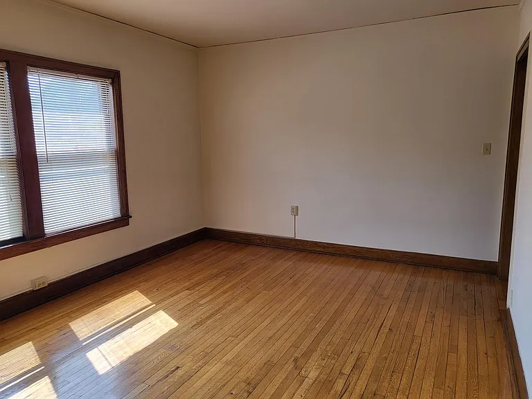 934 Grand Ave — Photo 12