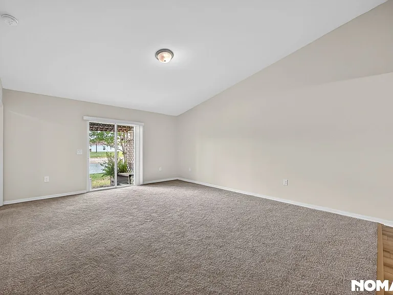 18266 Minorea Ln — Photo 17