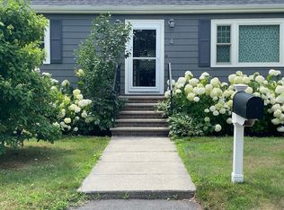 4 Carter Rd, Woburn, MA 01801