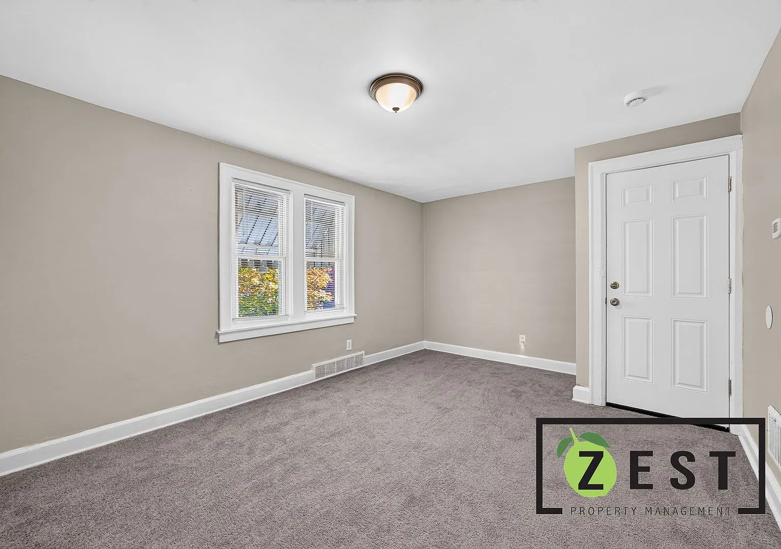 15767 Pinehurst — Photo 4