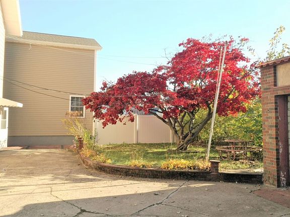 4th image of 123 Crystal St
