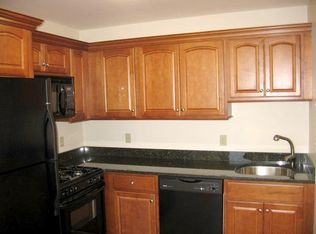 342 Putnam Ave #1, Cambridge, MA 02139