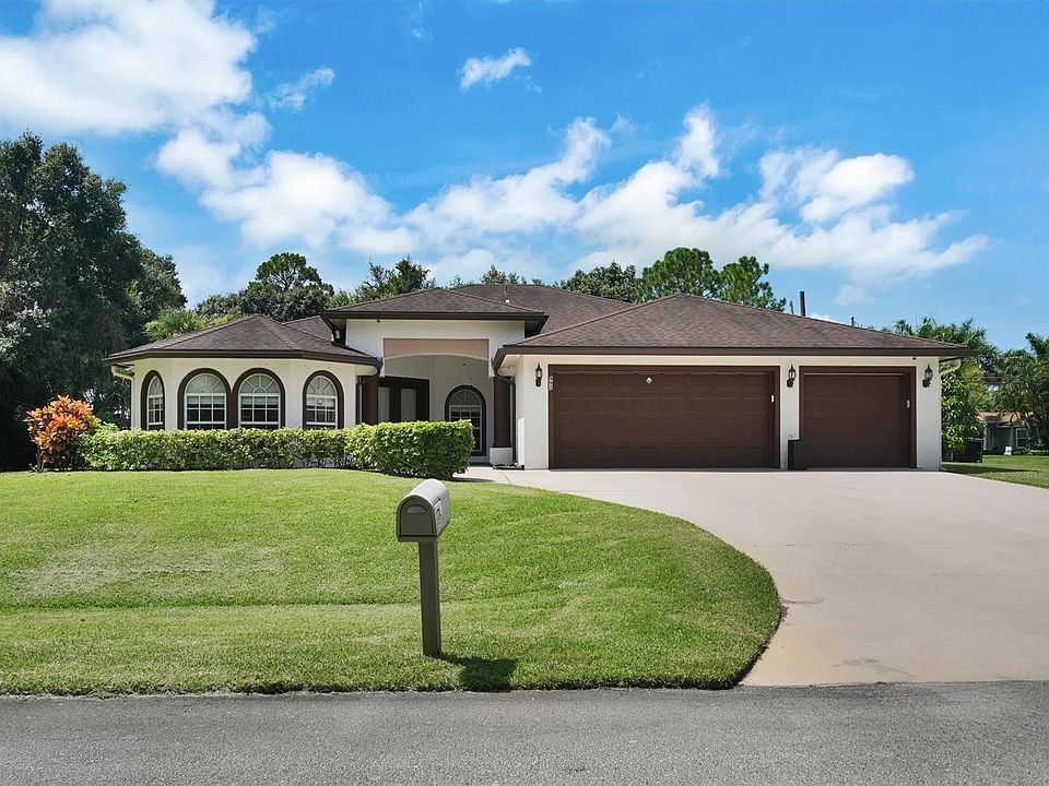 1st image of 992 SW Haleyberry Avenue