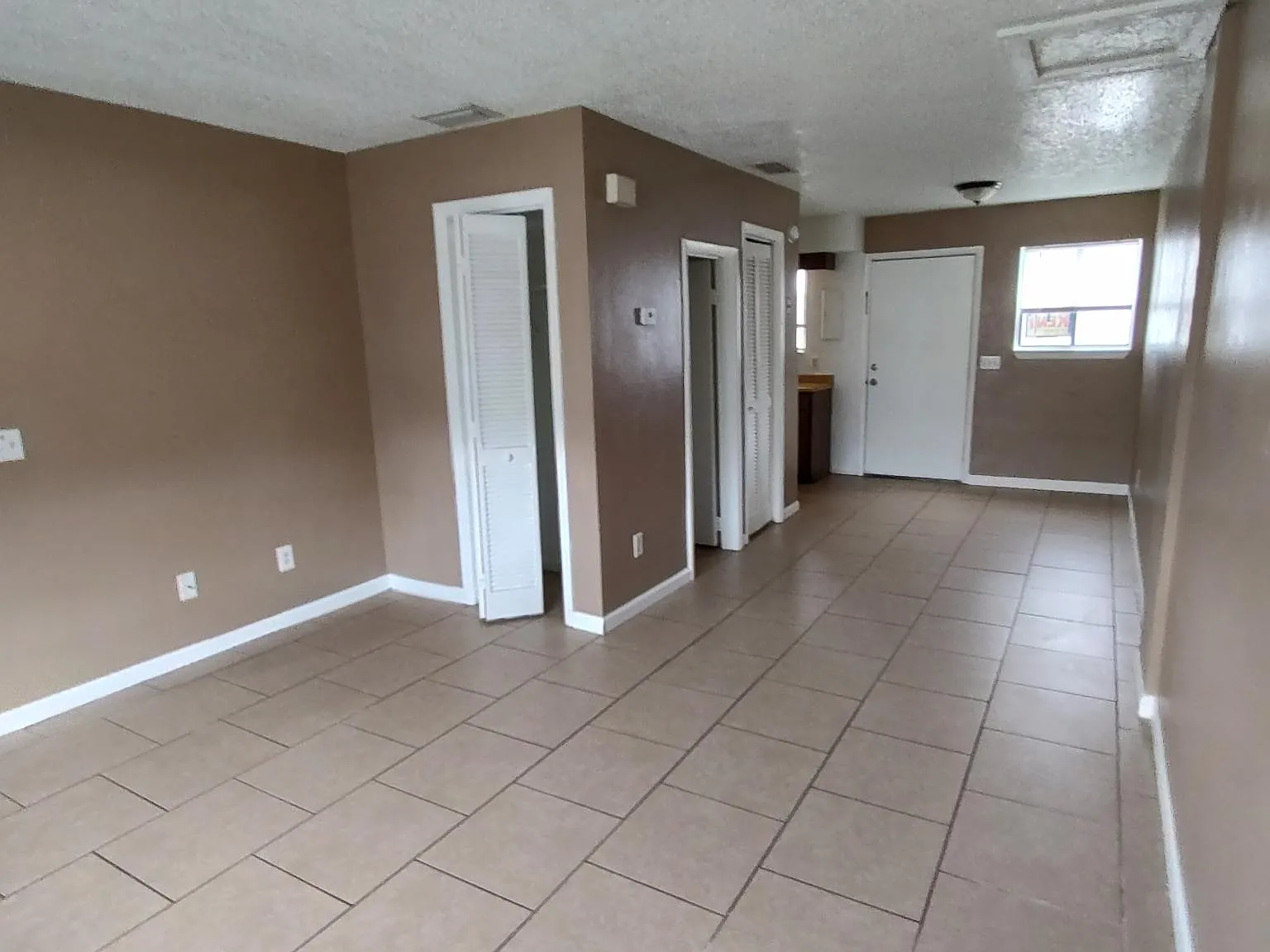 2 bed, 1.5 bath, $1,275 — Photo 3