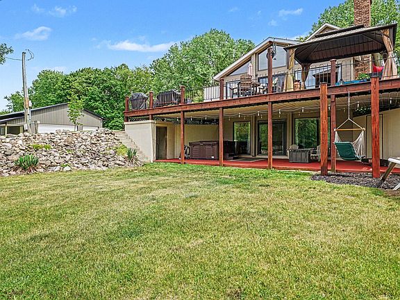 3rd image of 33394 Wattles Rd