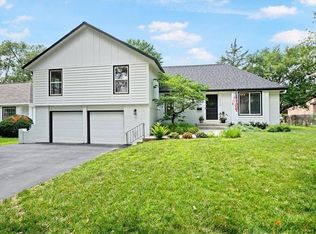 9210 England St, Overland Park, KS 66212