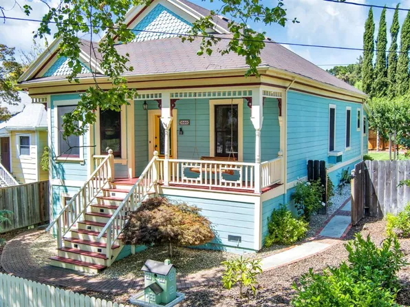 325 E K Street, Benicia, CA 94510