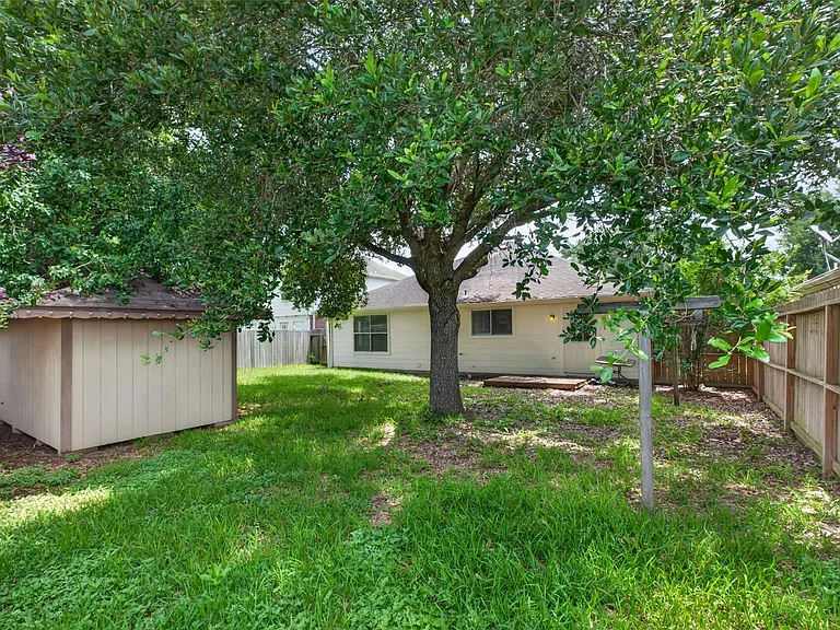 1208 Cambay Dr — Photo 24