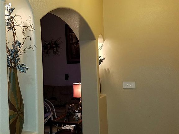 5th image of 1524 Orquidia Ln