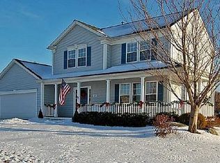33 Goldenrod Dr, Middletown, RI 02842
