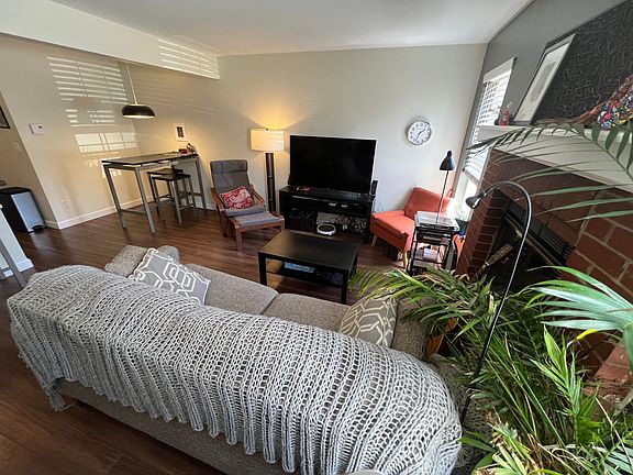 5th image of 3531 Windmill Dr APT L2