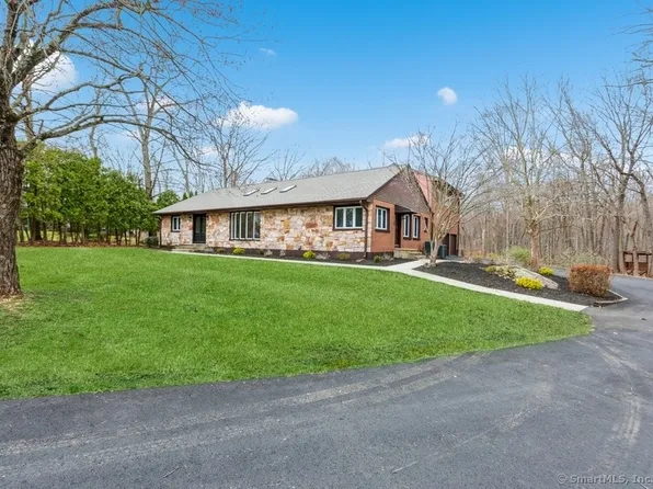 147 Birchwood Drive, Hamden, CT 06518