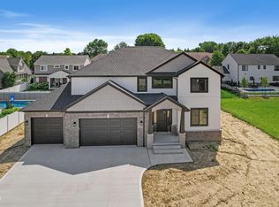 39054 Casimira Ave, Sterling Heights, MI 48313